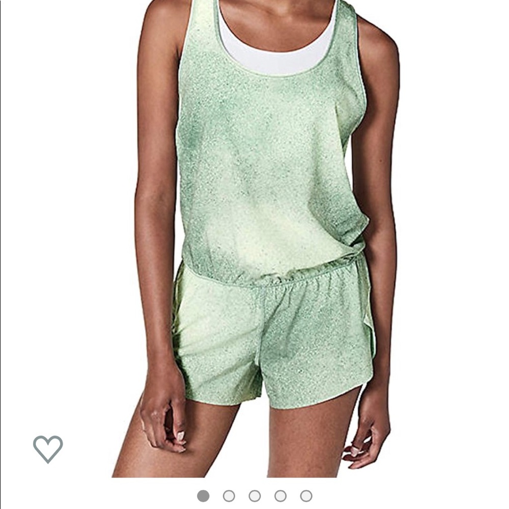 ✨NWOT Lululemon Chase Me Onesie✨